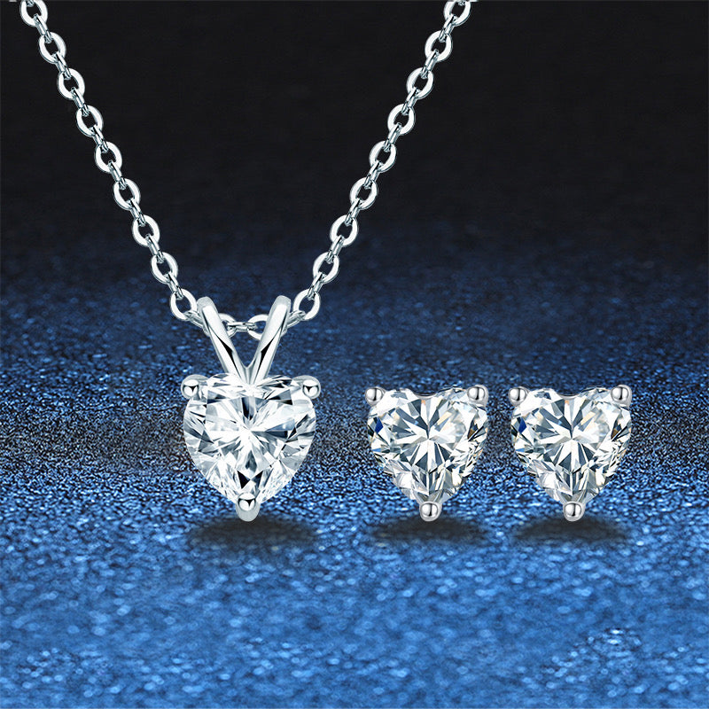 Verité - Heart Necklace
