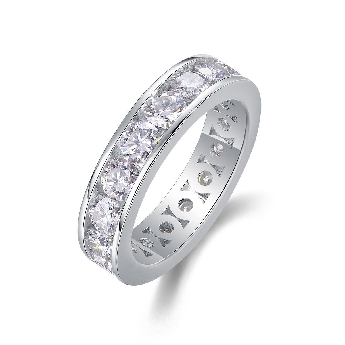 Eterna – Moissanite Eternity Band