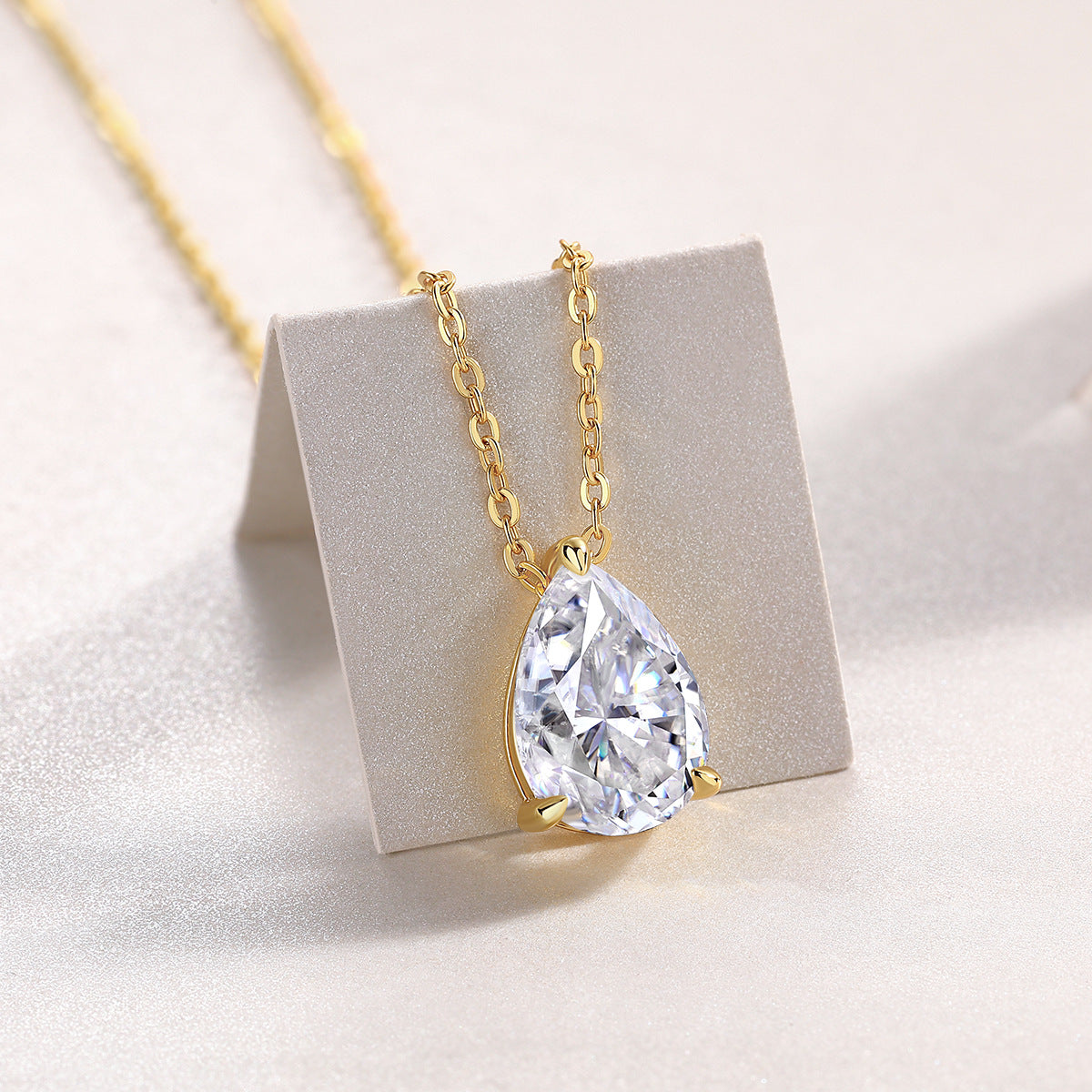 Linea Moissanite Necklace